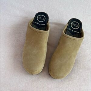 No. 6 Nubuck Clogs